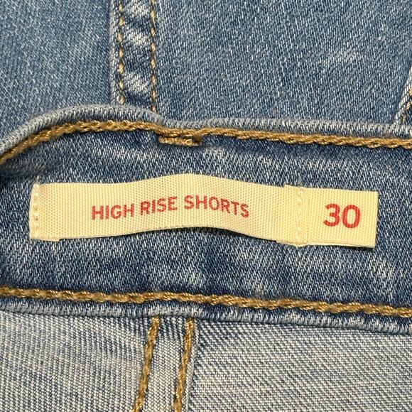 Levi's HIGH RISE Stretch HYPER SOFT Denim Jean Light Blue Wash Shorts Women's 30 - Picture 3 of 5